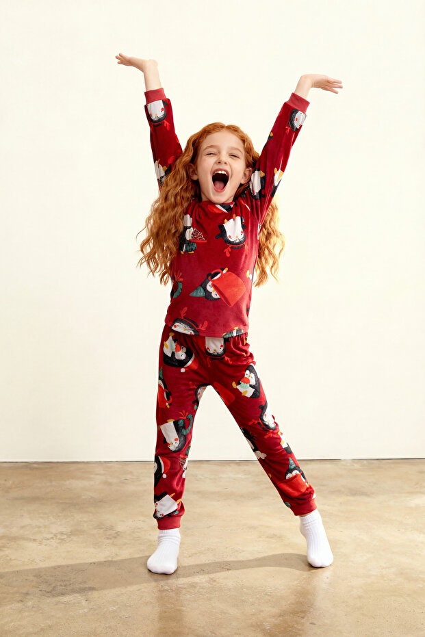 Red Girl's Penguin Patterned Long Sleeve Thermal Effective Pajama Set