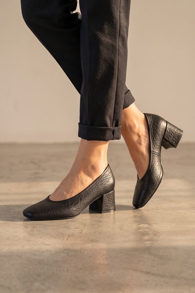 Amelia Women's Black Genuine Leather Lined Thick Heeled Shoes
