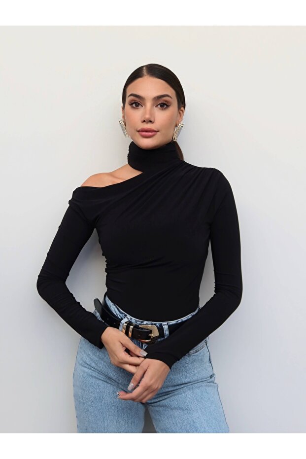 Low-Shoulder Draped Blouse E.H Collection