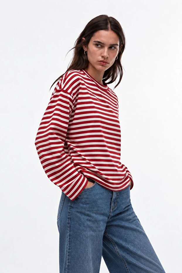 Women's Red Long Sleeve Striped T-Shirt 0097