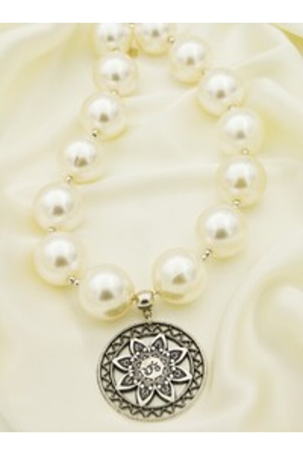 Giant Pearl Necklace - White -