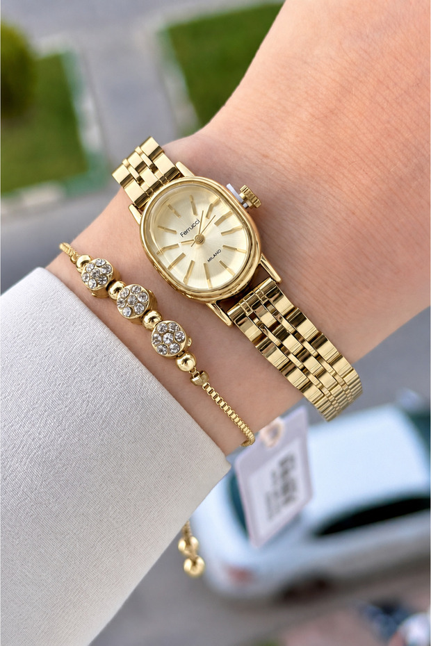Gold Color 5 Atm Gift Packaged 20 mm Women's Wristwatch
