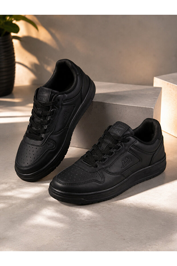 Waterproof Unisex Sneaker