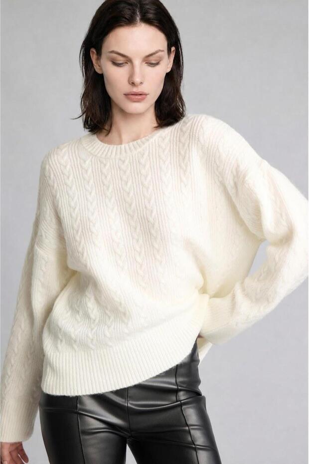 Oversized Crew Neck Sweater (26 Wn)