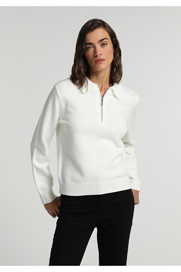 Regular Fit Zippered Plain Women's White Sweater