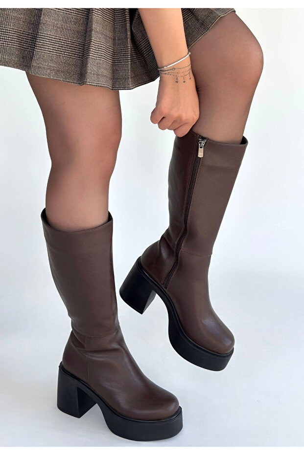 Disan Brown Leather Heeled Boots