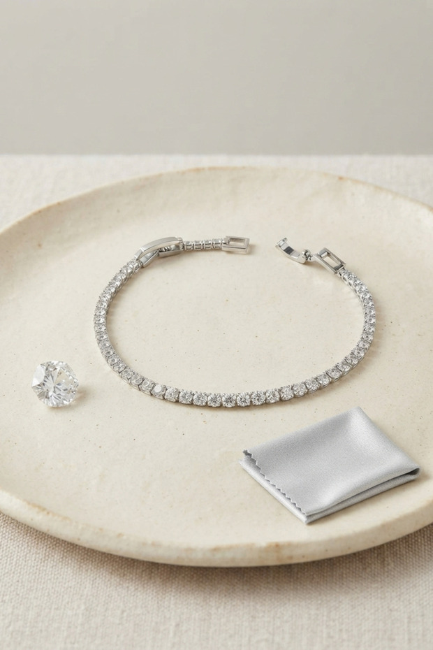 Brass Silver Color Thin Zircon Stone Waterway Women's Bracelet