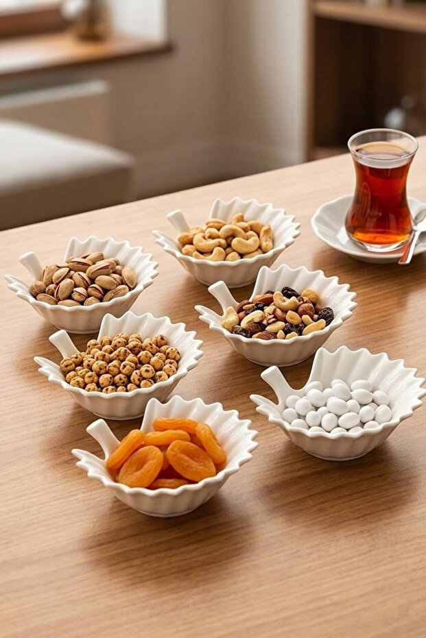 Set of 6 Porcelain Bowls with Leaf Figures, Snack Bowl and Sauce Bowl Set