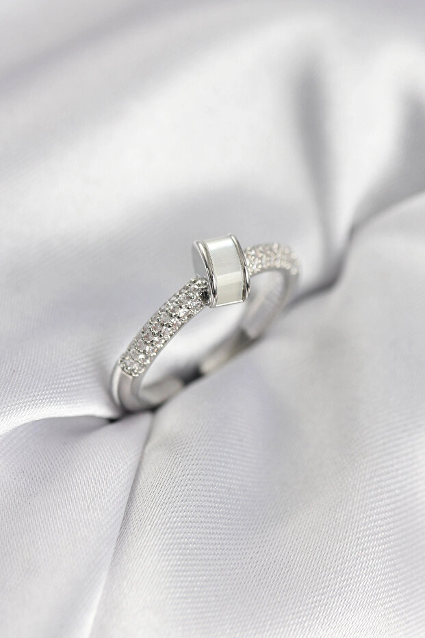 Zircon Stone Pearlescent Silver Color Women's Ring Tj-Byk3941