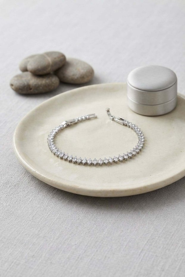 Brass Silver Color Barley Zircon Stone Waterway Women's Bracelet