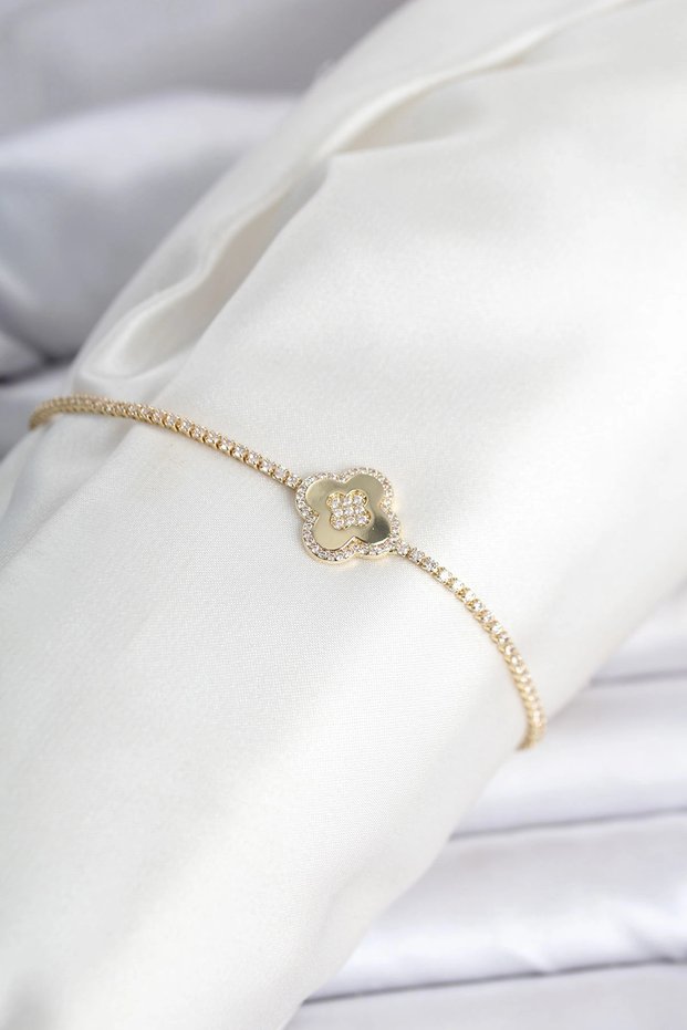 Brass Gold Color Zircon Stone Clover Model Waterway Women's Bracelet Tj-Bb8476