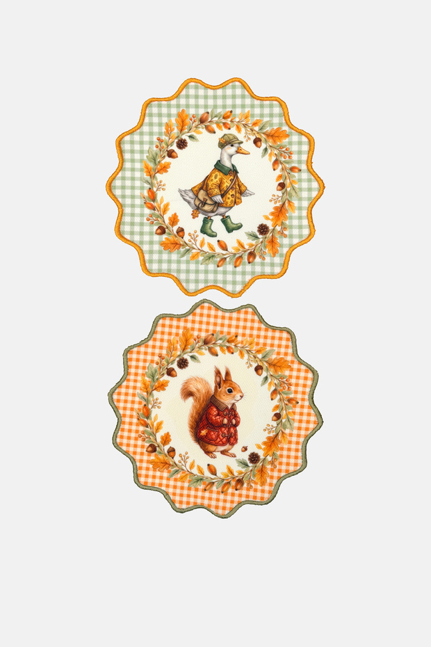 Autumn Fashion Squirrel and Goose Pattern Embroidery Edge Cocktail Napkins 2 Pieces