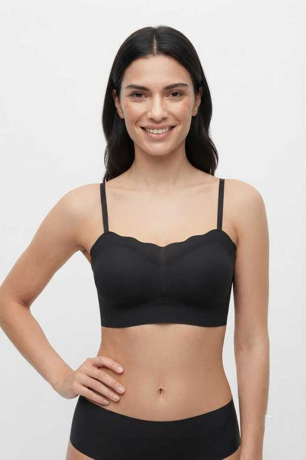 Black Women's Premium Laser Cut Seamless Lightweight Supportive Wire-Free Non-Marking Bralette Bra