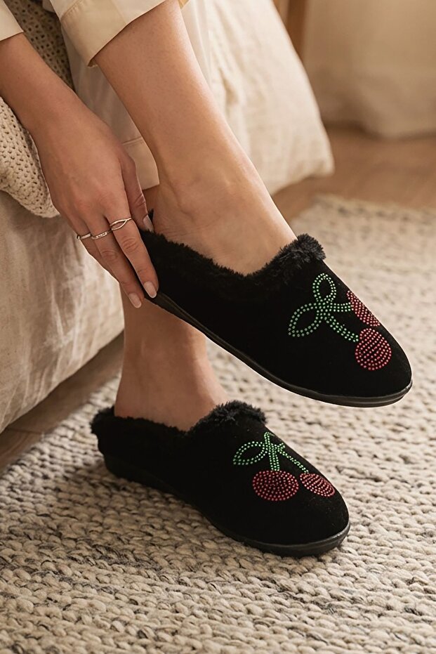 Luxury Women's Daily Slippers with Stylish Accessories, Dowry Guest House Slippers