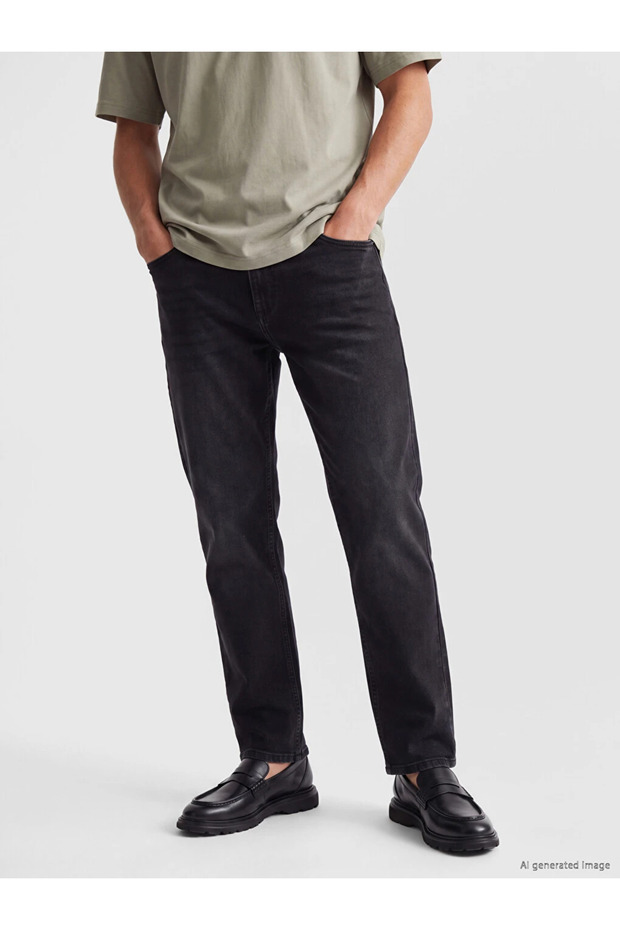Black 700 Straight Fit Men's Jeans