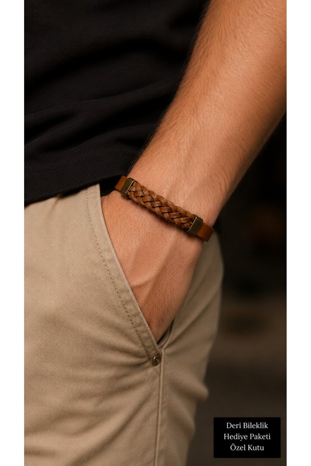 Renvico Saddlebraid Light Brown Leather Men's Bracelet - Braided Stripe Detail