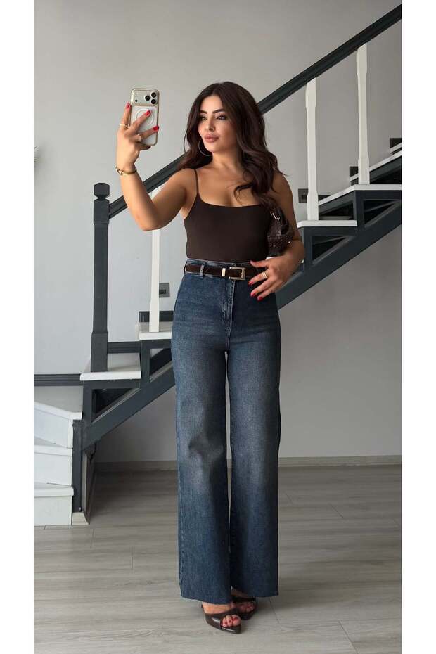 Dark blue belted Stretch Fabric straight jean