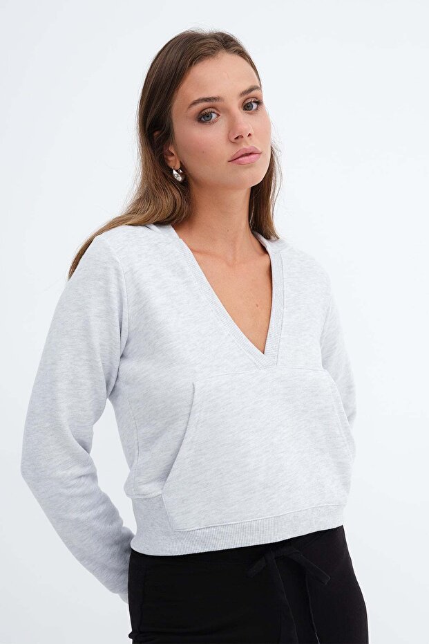 V-Neck Sweatshirt S10740