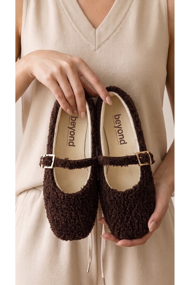 Women's Bitter Brown Sherpa Furry Buckle Daily Ballerinas 1 cm Byndsharp01