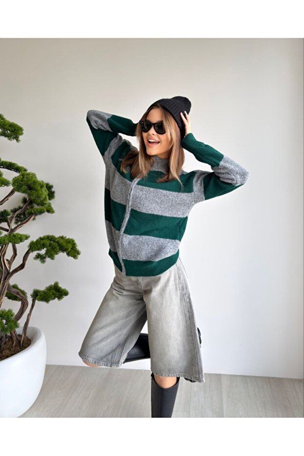 Women's Striped Zippered Knit Cardigan