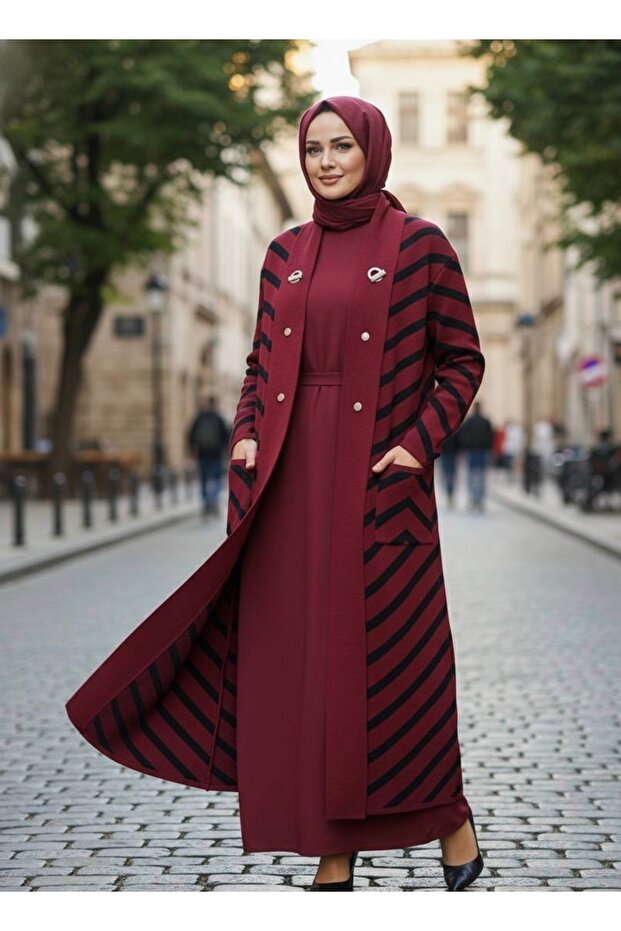 Women's Hijab Button Detailed Long Striped Cardigan