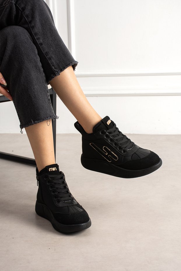Crt-101 Thick Sole Zippered Boots