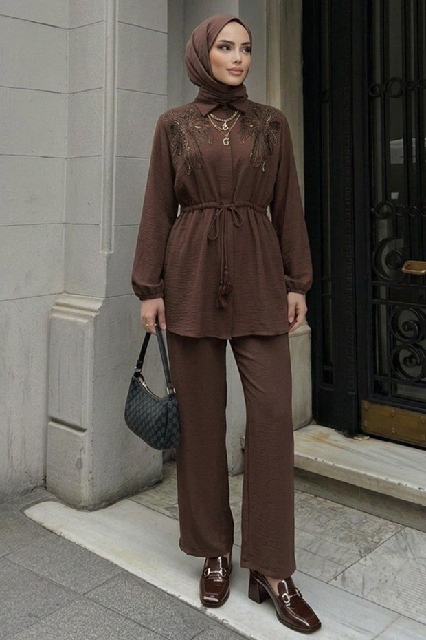 Stone Embellished Shirt Collar Brown Hijab Suit 26189Kh