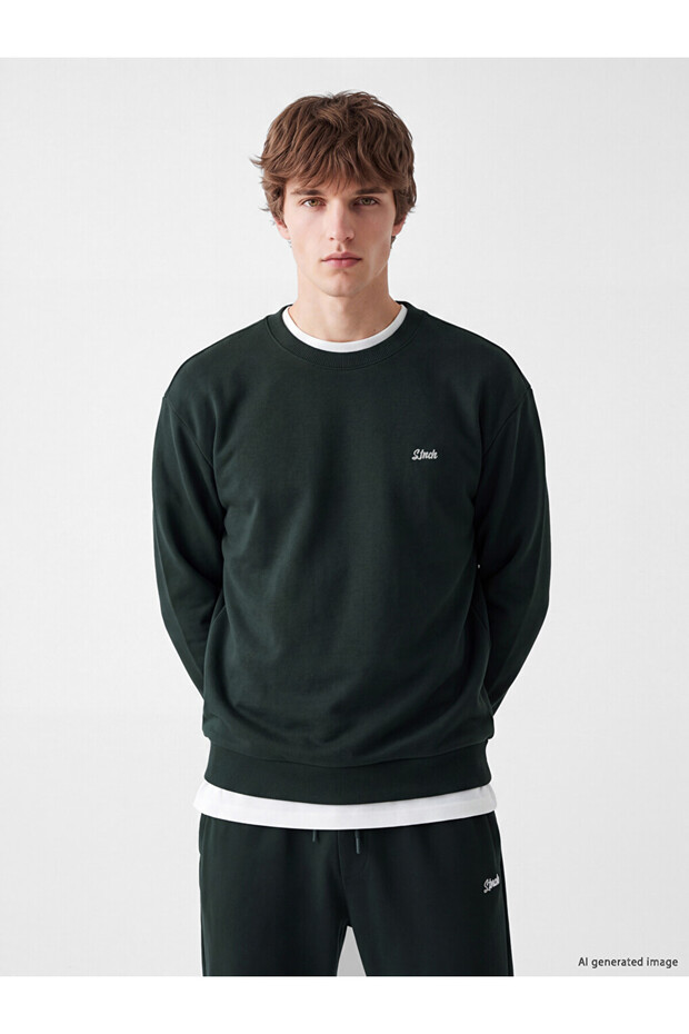 Timeless Clothing & Timeless Choices Zero Roba Collar Embroidered Men's Sweatshirt