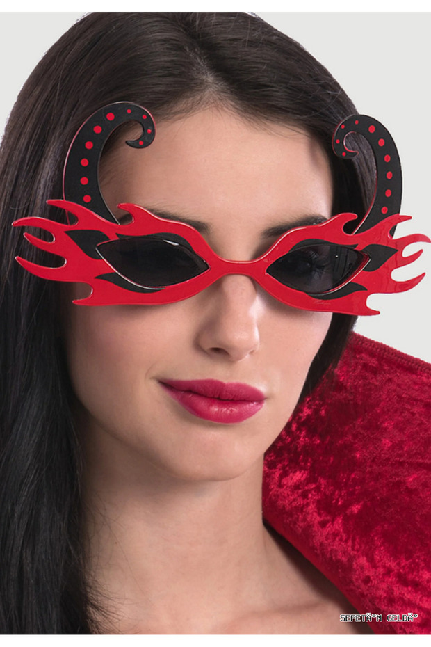 Spt-Gld Black Horned Red Color Ali Party Glasses (10601) 21X10 cm