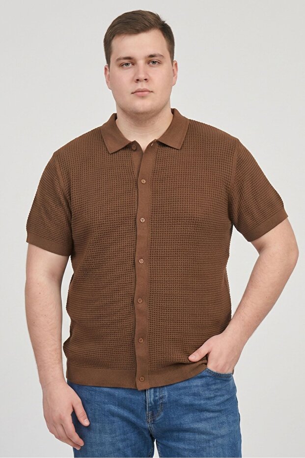 Men Relaxed Fit Eyelet Short Sleeve Casual Shirt, Dark Brown