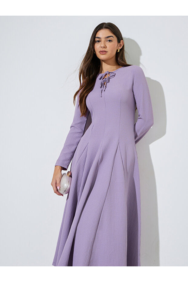 Lilac Textured Pleated Details Tie-Up Neck A-Line Maxi Dress