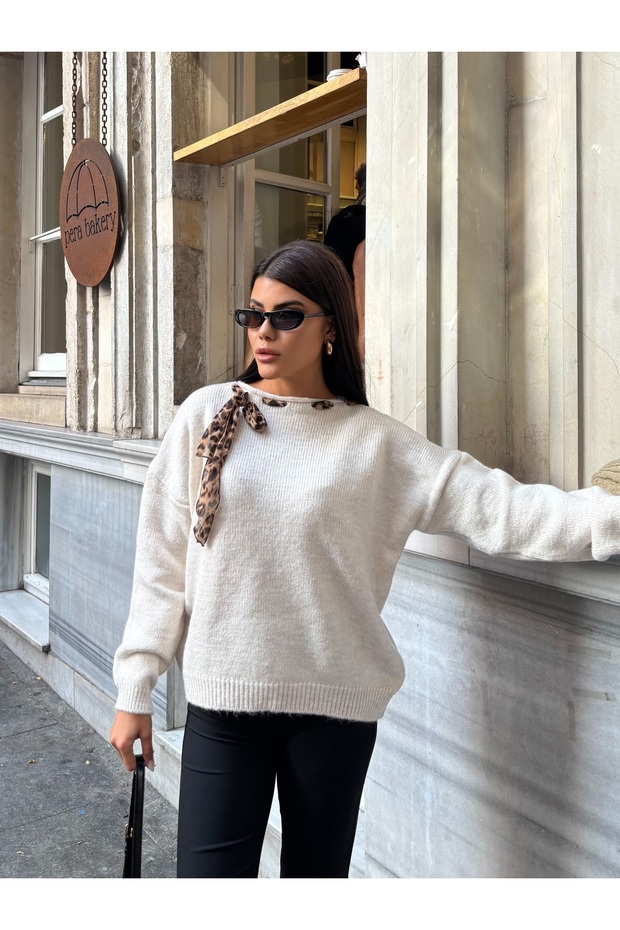 Women's Beige Scarf Collar Detailed Oversize Sweater