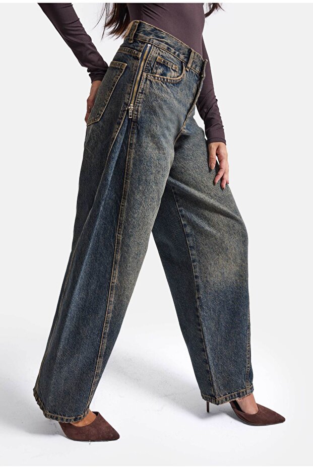 Women's Denim Color 4W6-8 Barrel Fit Side Zipper Detailed Design Denim Jeans
