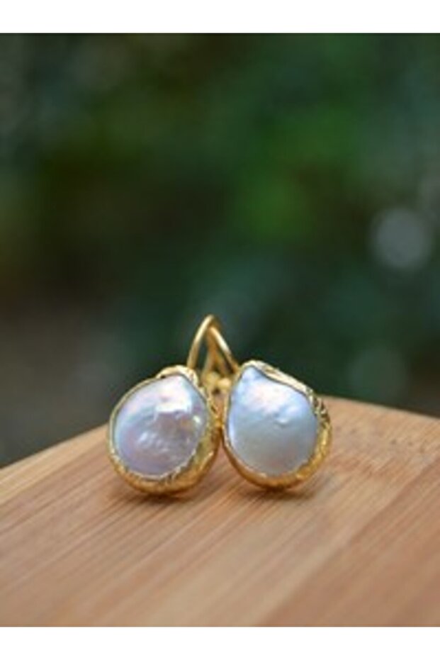 Baroque Pearl Design Earrings - Gold Color -