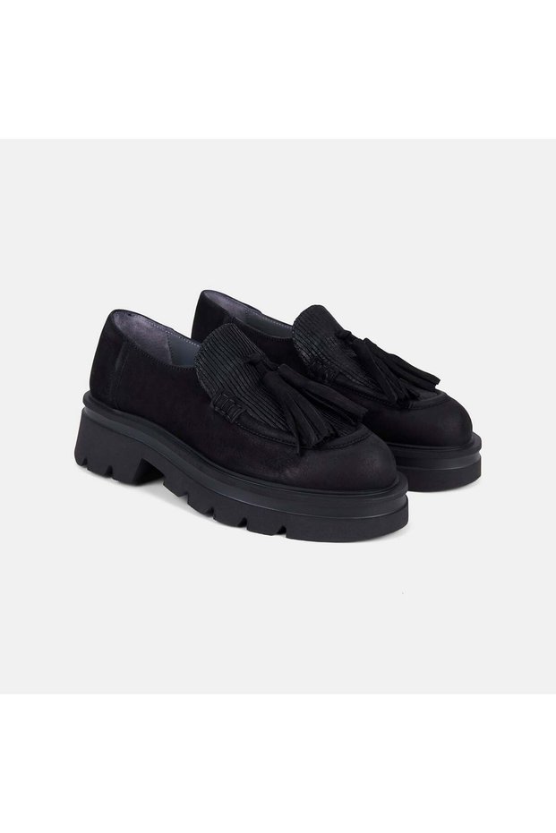 Women's Black Tassel Detailed Thick Soled Suede Loafer