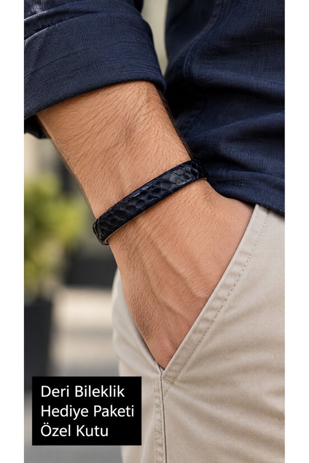 Saldreno Navy Blue Python Snake Skin Men's Bracelet - Modern Design with Silver Clasp