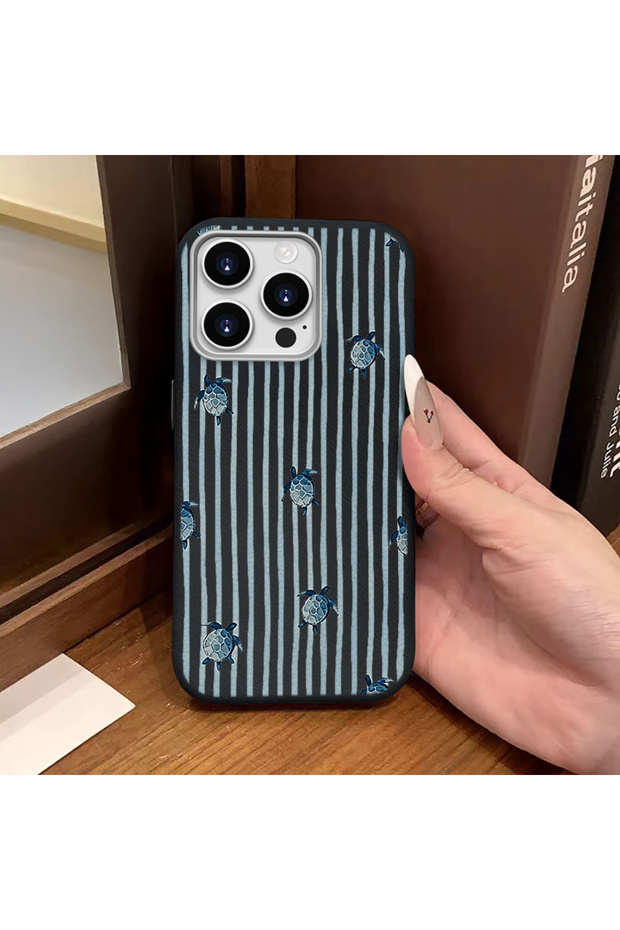 iPhone 15 Pro Compatible Black Leather Textured Silicone Camera Protection Shock-Absorbing Turtle Pattern Case