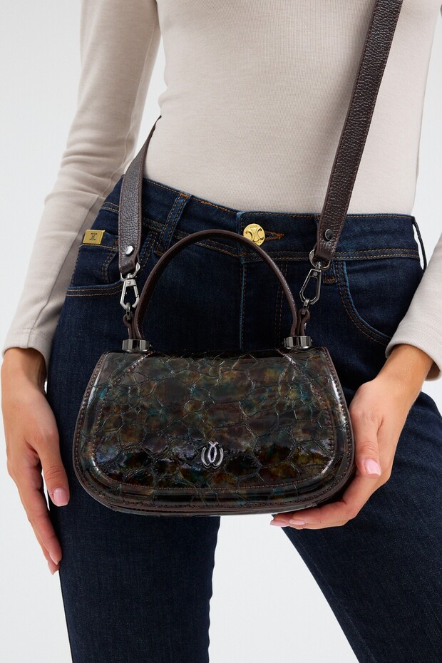 Italian Design 100% Genuine Leather Women's Hand and Shoulder Bag - Handcrafted Italian Style Crossbody Model