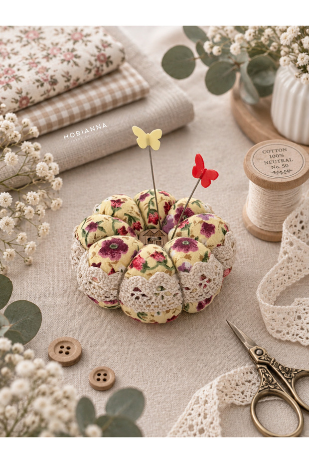 Handmade Needle Holder + Decorative Bulk Needle 3 Pieces