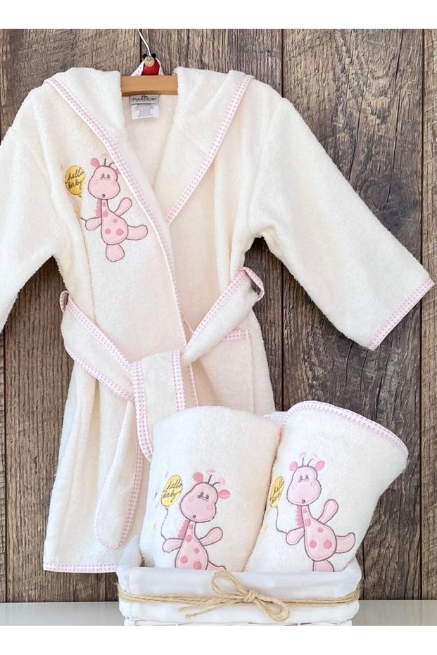 (3 Pieces) Embroidered Bamboo Baby Bathrobe Set for 0-3 Years Old (70% Bamboo, 30% Cotton)