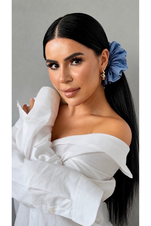 Elastic Buckle Women's Indigo Ruffled Fabric Scrunchie Buckle Hair-Friendly Wide Elastic Hair Clip