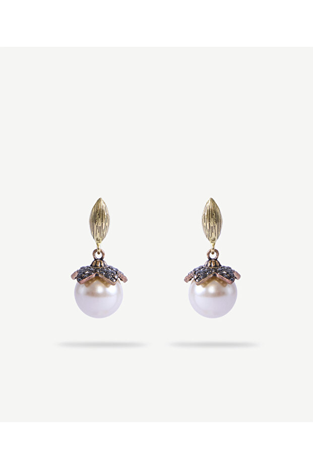 Pearl Dangle Earrings