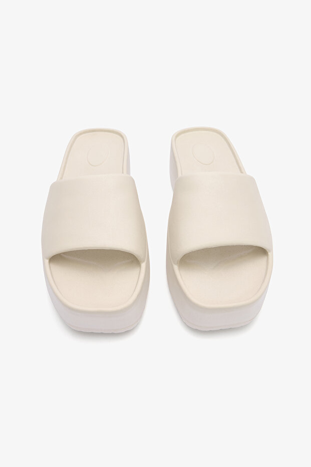 Fashion Ecru Slippers