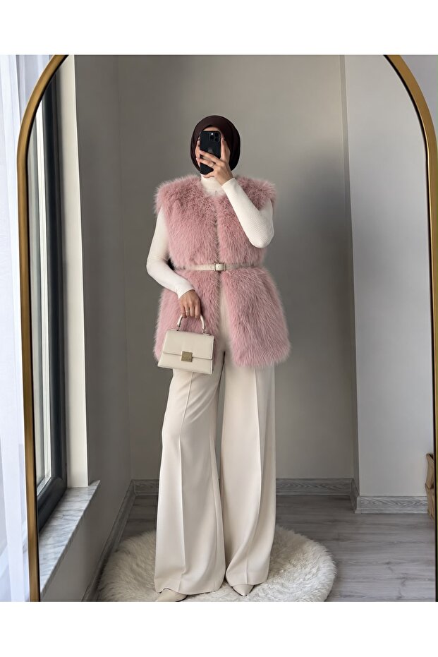 Furry Vest - Powder | Vmf1567 - Powder