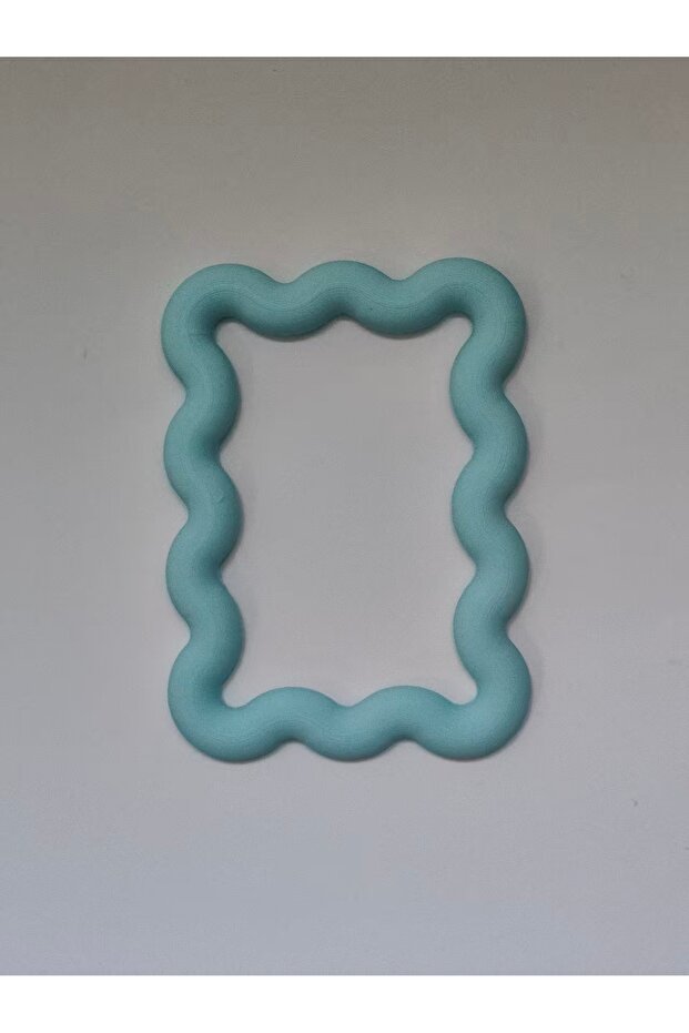 SKY BLUE A Wavy Mini Magnetic Photo Frame, Colorful Fridge Magnet, Suitable for Polaroid Photos.