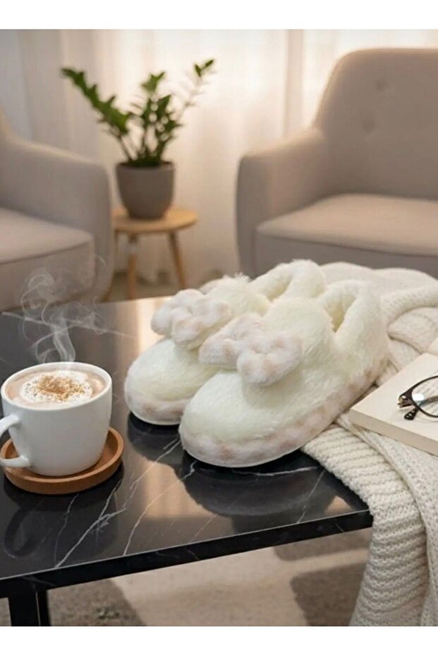 Non-Noise Making Home Shoes