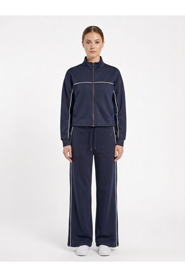 Women's Navy Blue Jogger