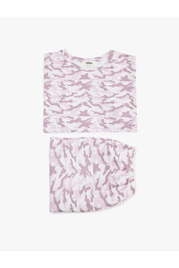Camouflage Patterned Relaxed Fit Crew Neck Short Sleeve Pajama Set