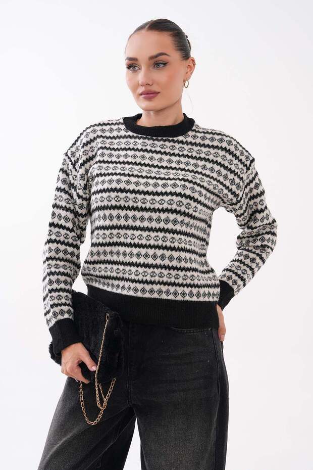 Women's Patterned Sweater