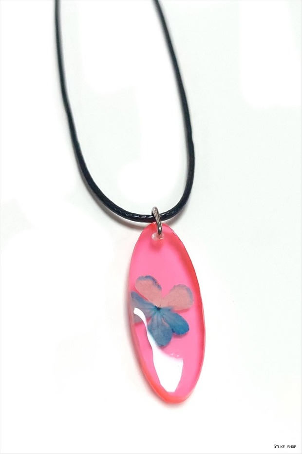 Ilkestor Snowball Flower Oval Epoxy Necklace (204631) Pink